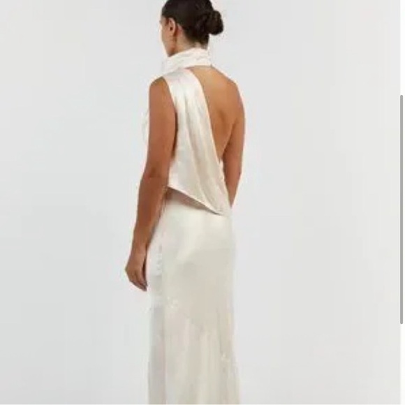 NEW! Dissh- Aisle Pearl Backless Midi Dress Size 8 Sleeveless Turtleneck - Picture 3 of 10